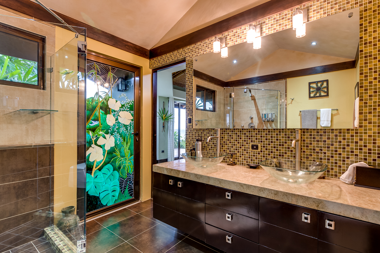 Costa Rica VIVARA Luxury Villa - 6 Nights for 6 — image 17 of 39