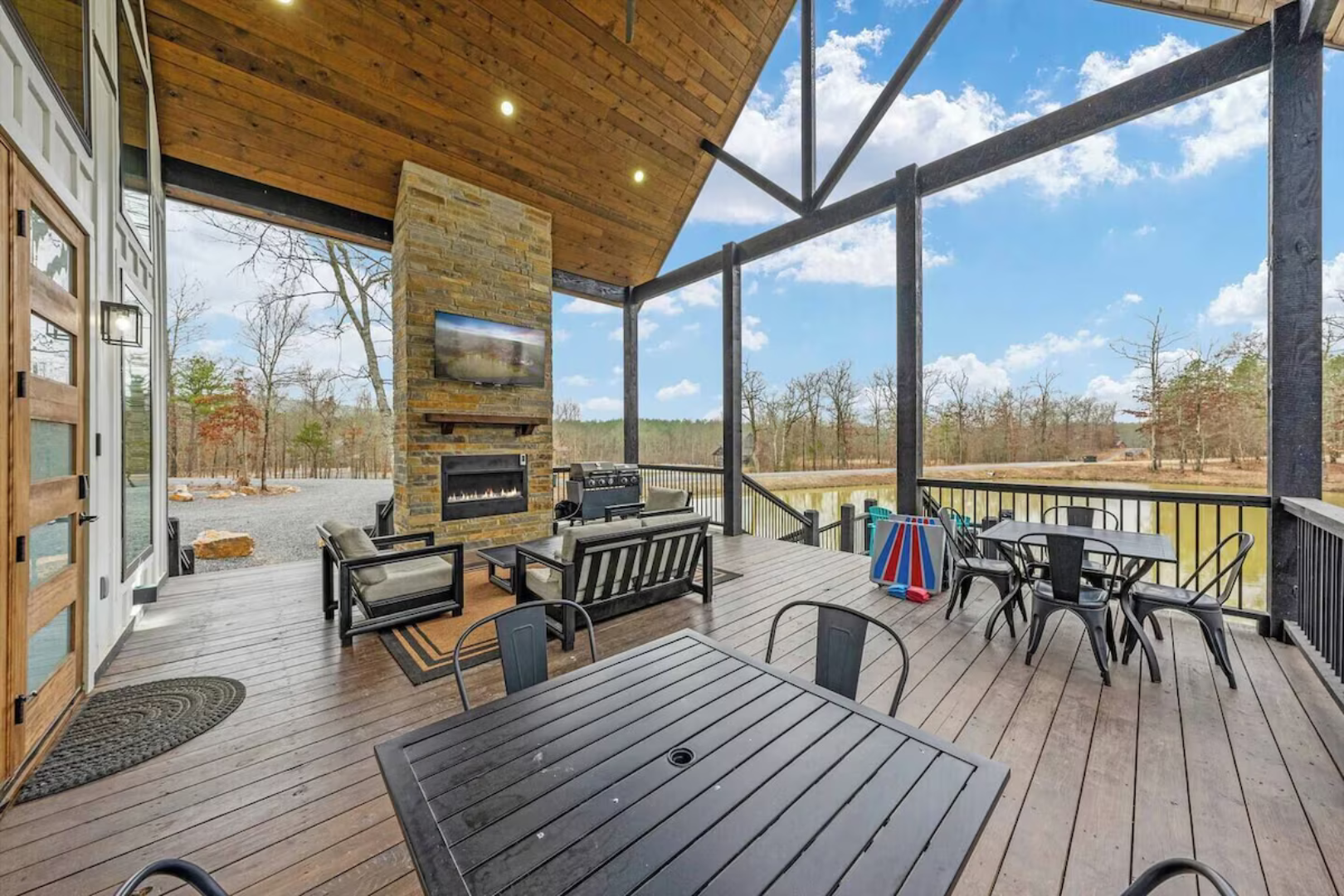 Broken Bow Cabin Experience — image 16 of 32
