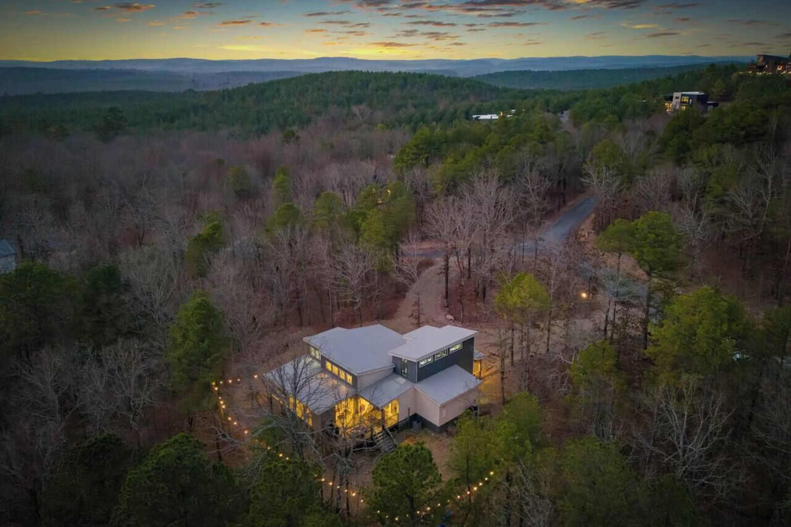 Broken Bow Cabin Experience — image 18 of 32
