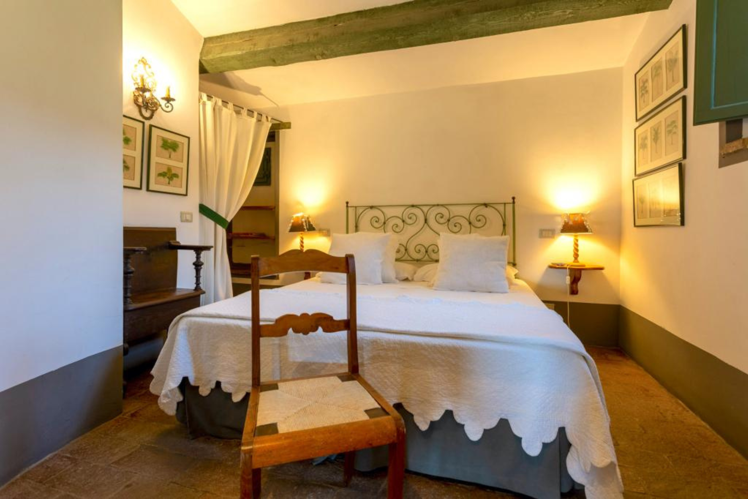 Tuscany Villa - 7 Nights for 8 — image 11 of 17