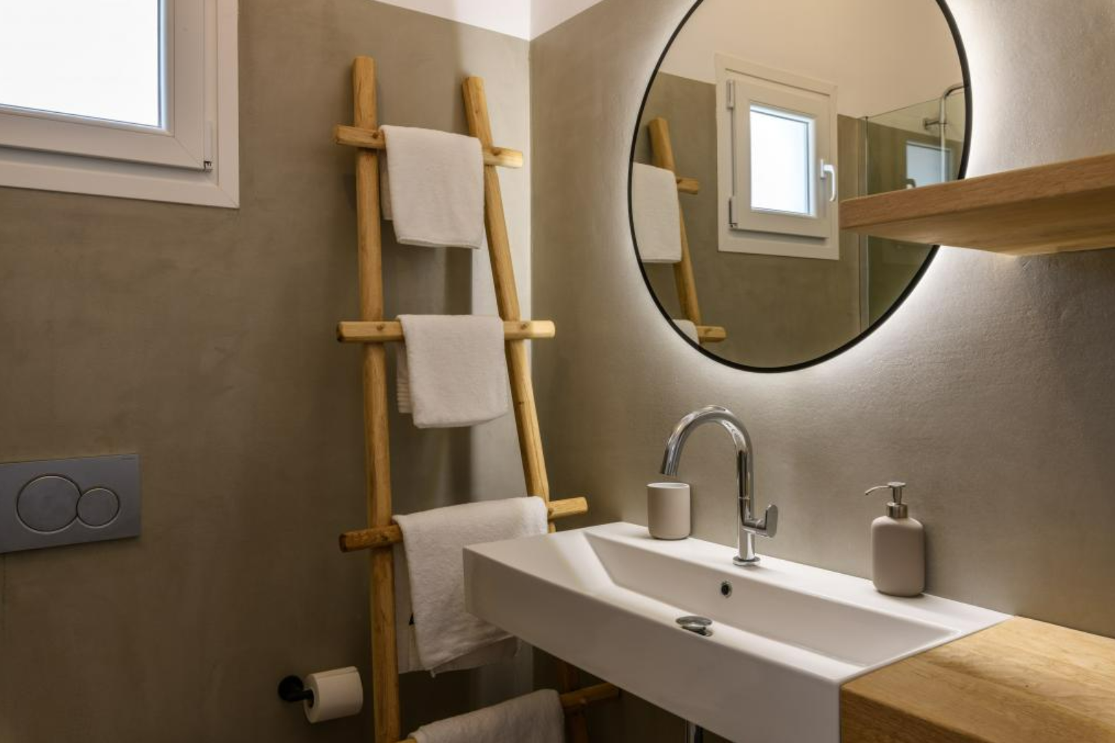 Mykonos Luxury Villa — image 7 of 10