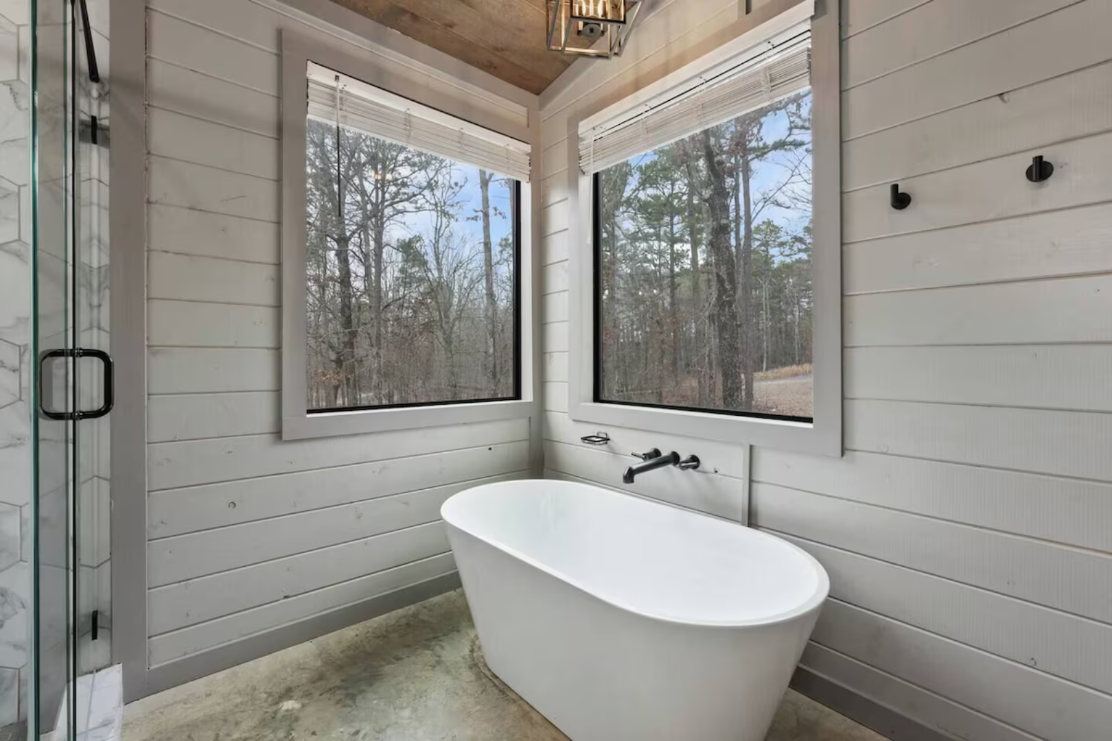 Broken Bow Cabin Experience — image 29 of 32