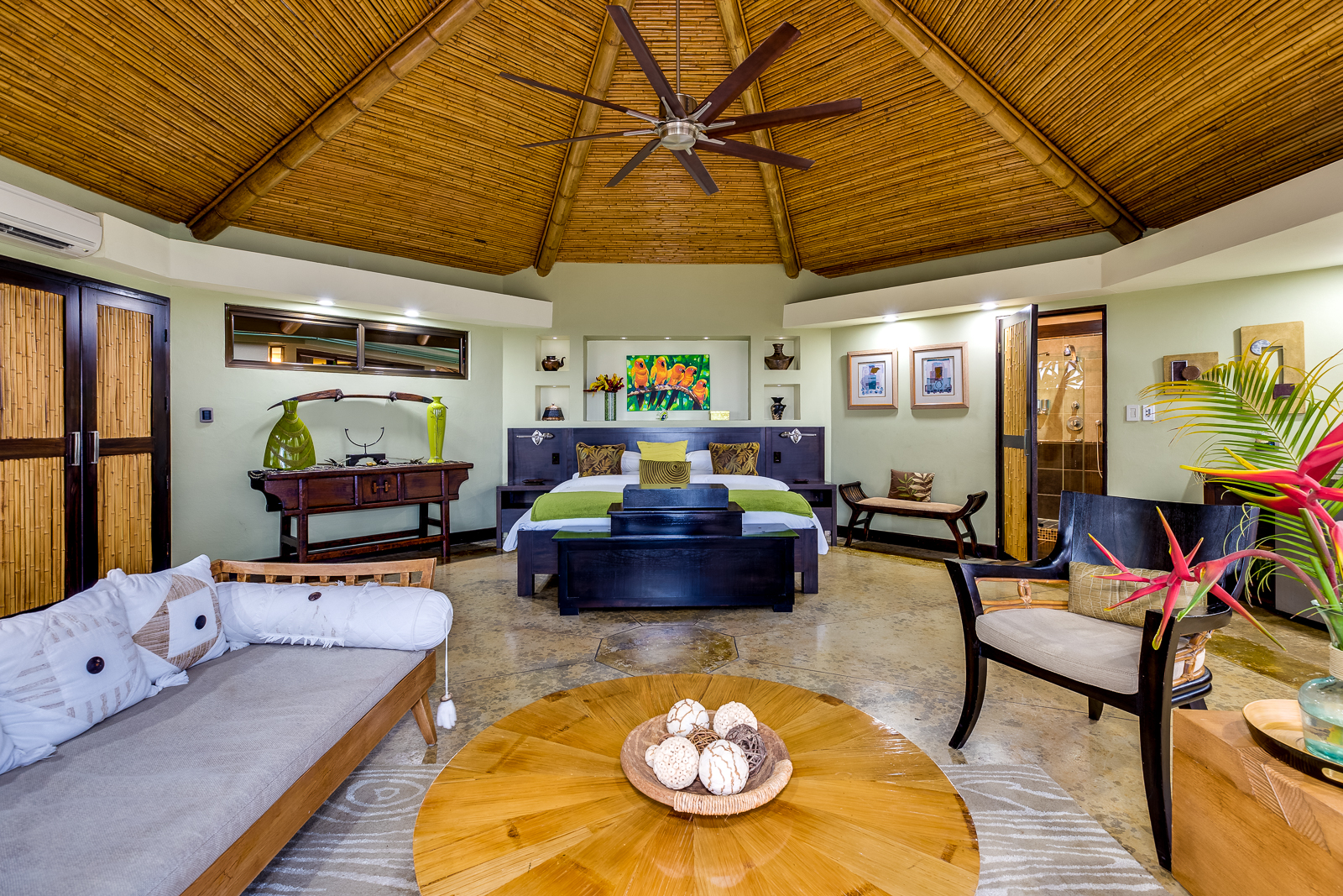 Costa Rica VIVARA Luxury Villa - 6 Nights for 6 — image 15 of 39