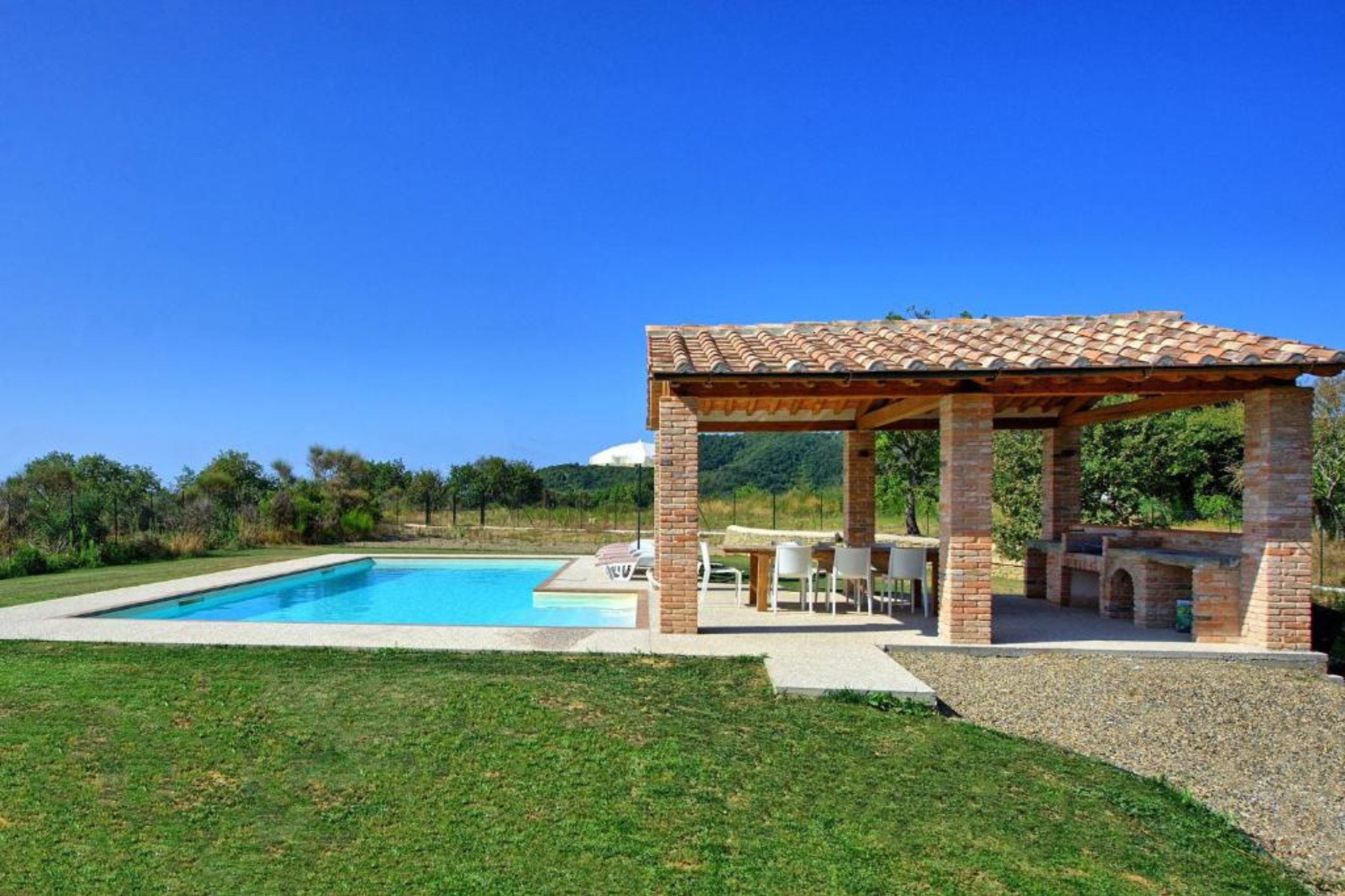 Tuscany Villa for 10 — image 3 of 10