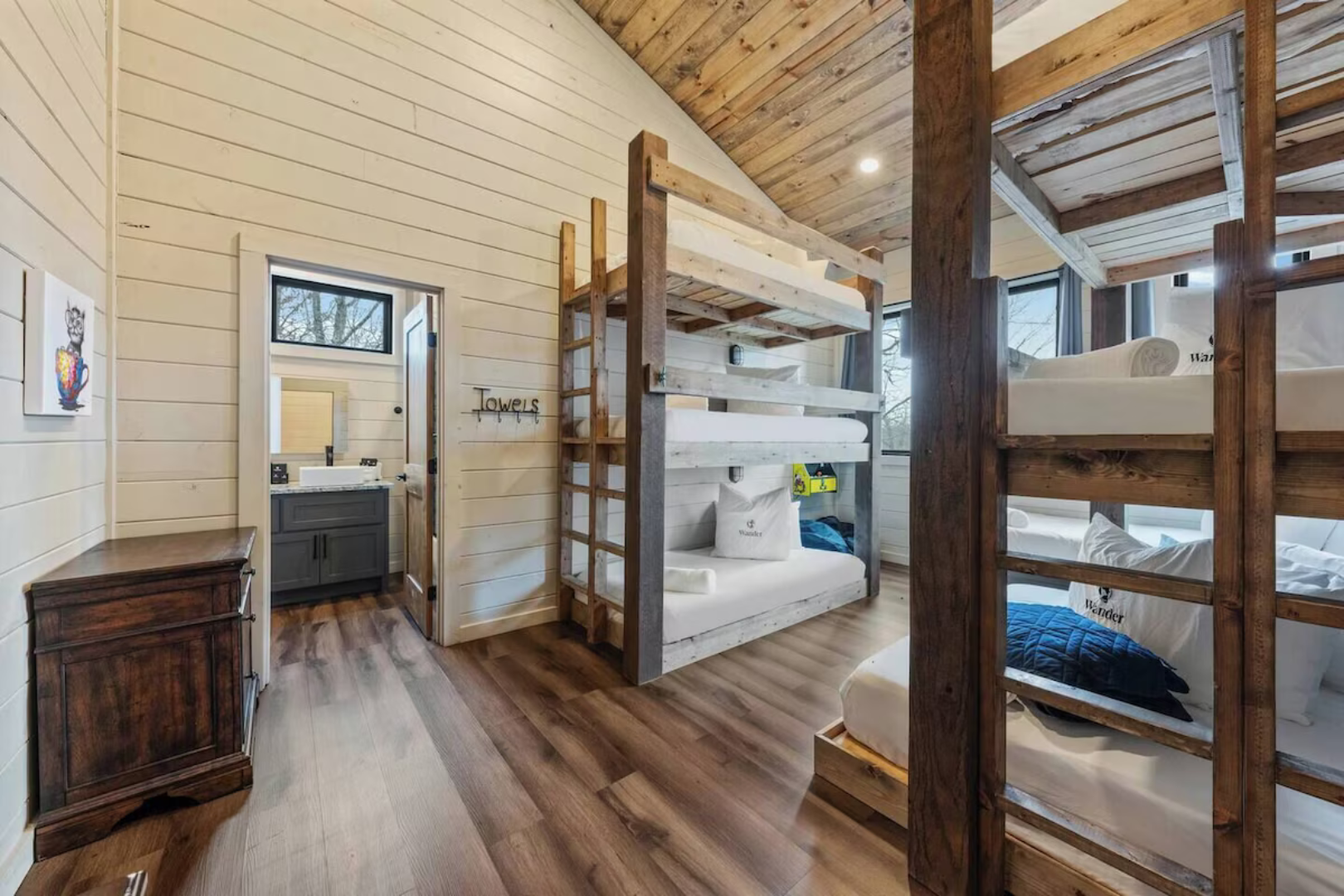 Broken Bow Cabin Experience — image 7 of 32