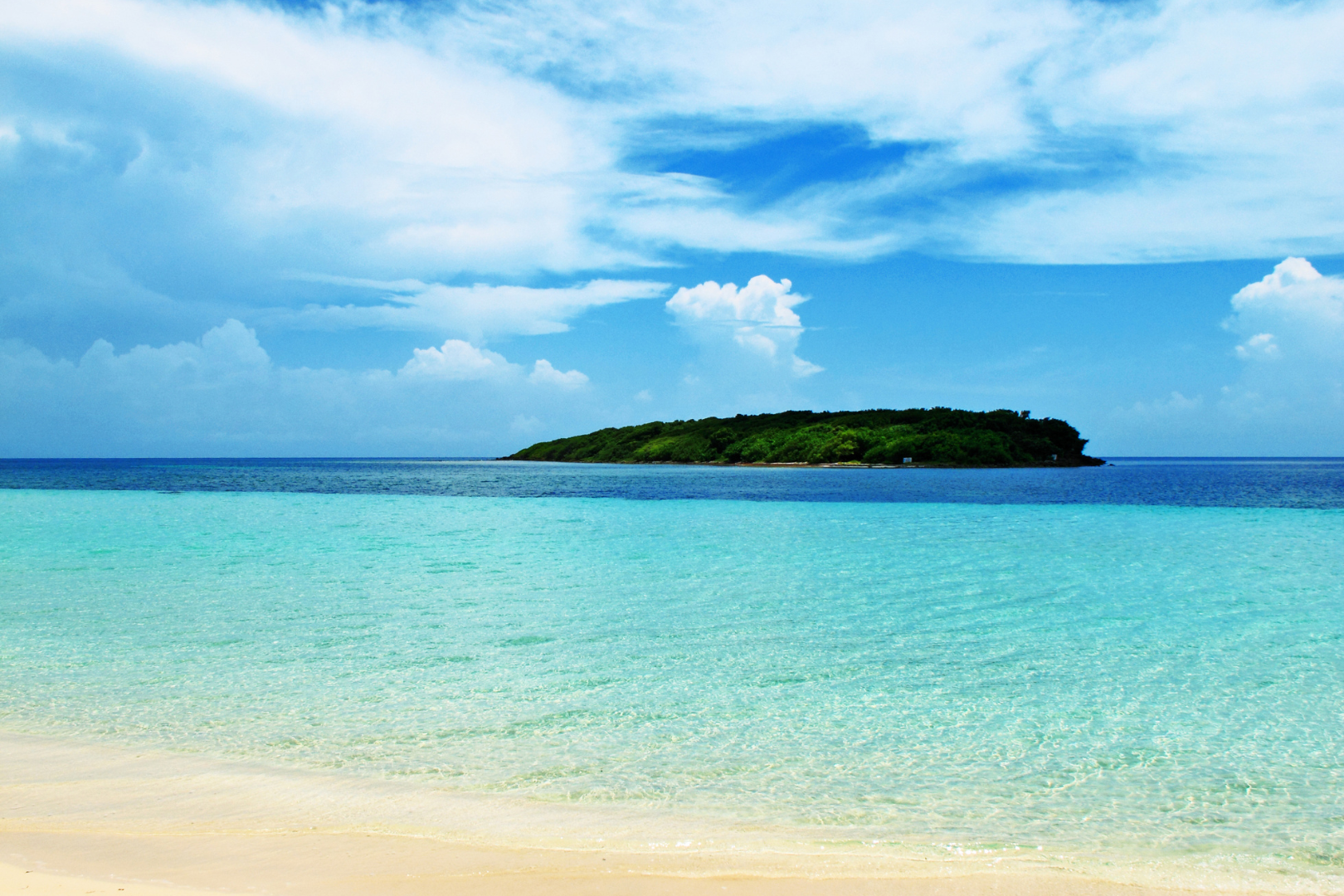 No-Passport Island Getaway — image 8 of 8